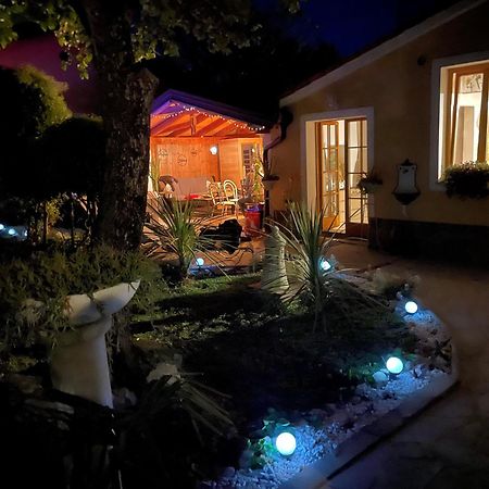 Villa Noa Jacuzzi & Sauna Izola Exterior foto