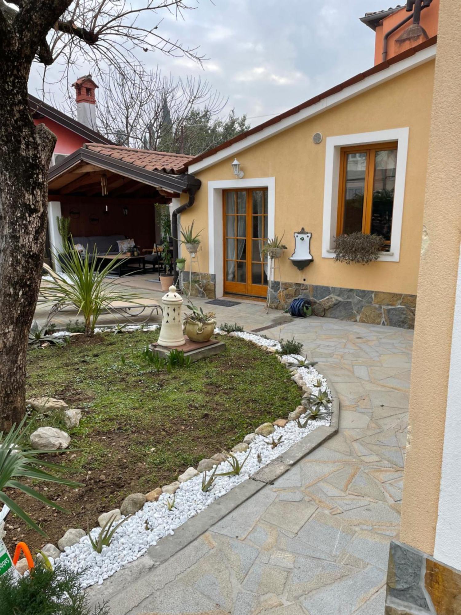 Villa Noa Jacuzzi & Sauna Izola Exterior foto